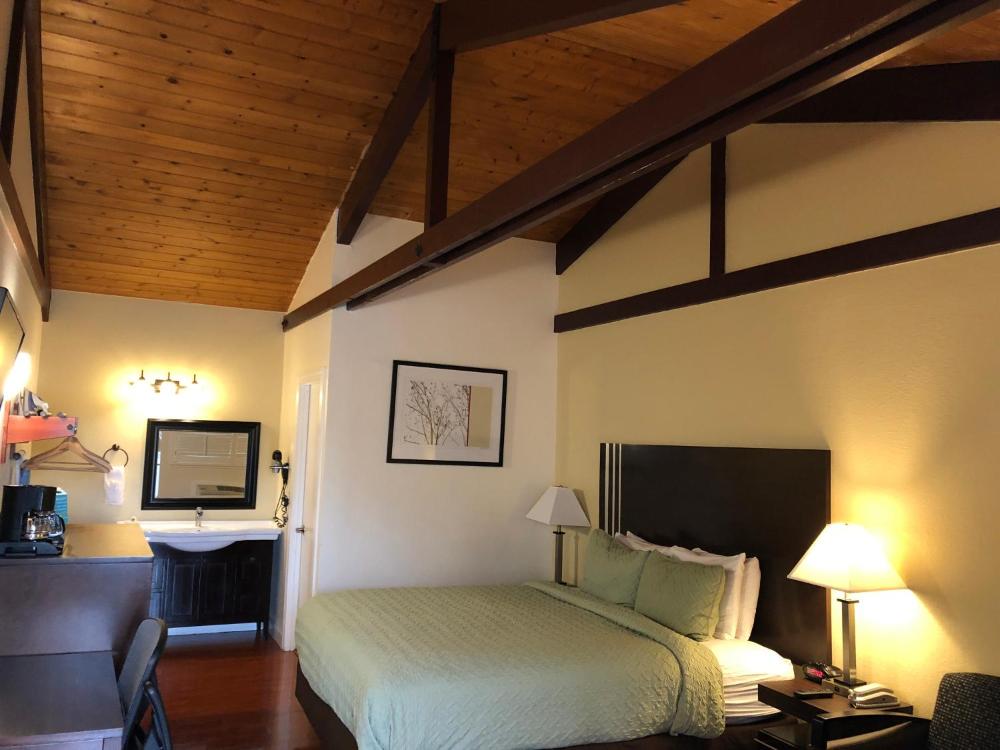 King Room interior